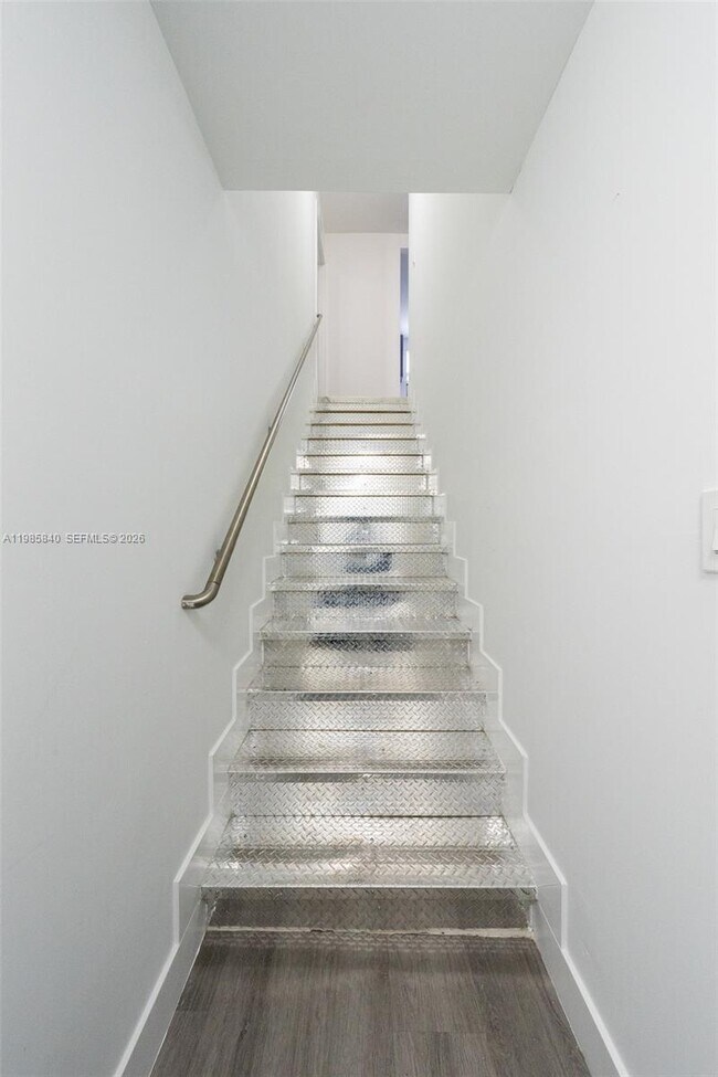 Foto del edificio - 618 NE 21st Ave