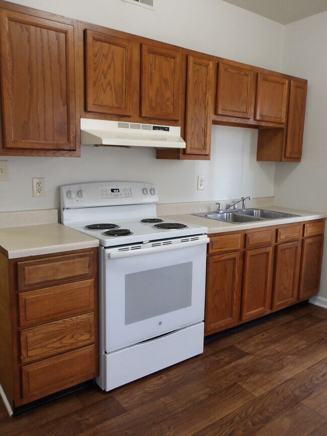 Foto del edificio - 633 W Ormsby Ave