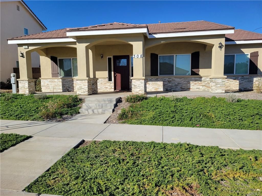 Primary Photo - 308 Faith Cir