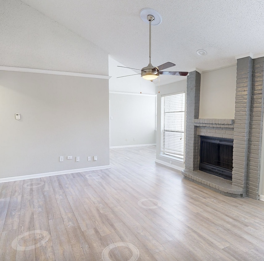 Photo - Evaline Apartments