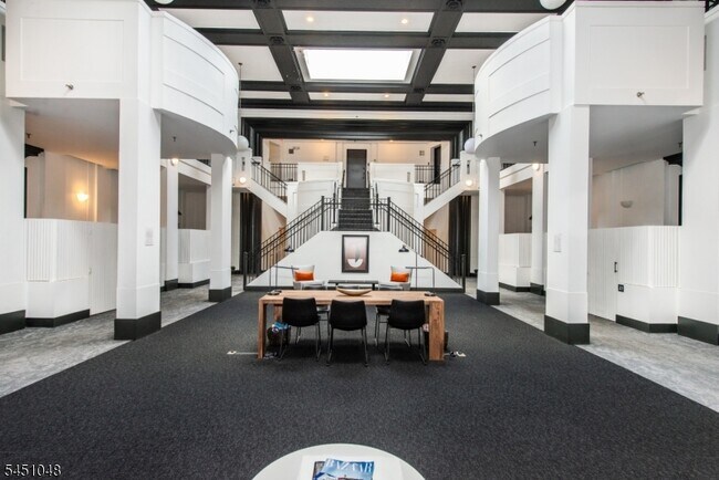 Foto del edificio - 15 Glenridge Ave