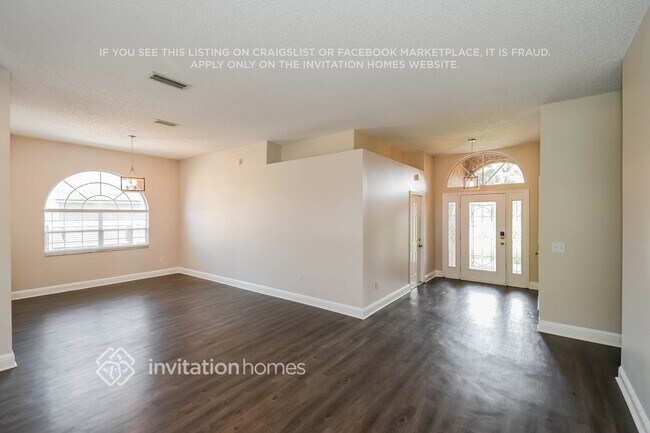 Foto del edificio - 13129 Tamarisk Ct