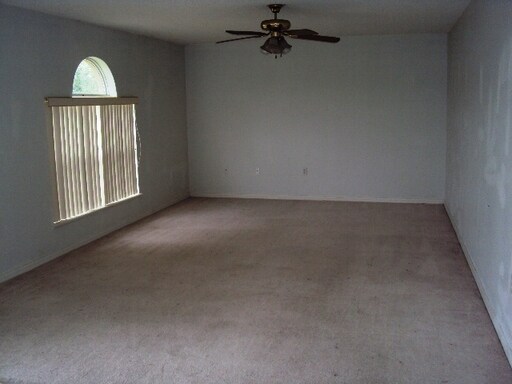 Building Photo - 32 Catalina Ct