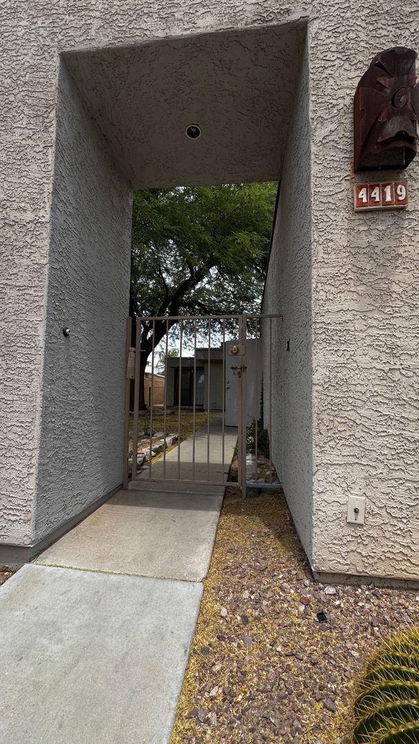 Foto del edificio - Central (Ft Lowell and Columbus) 2 bed, 2 ...