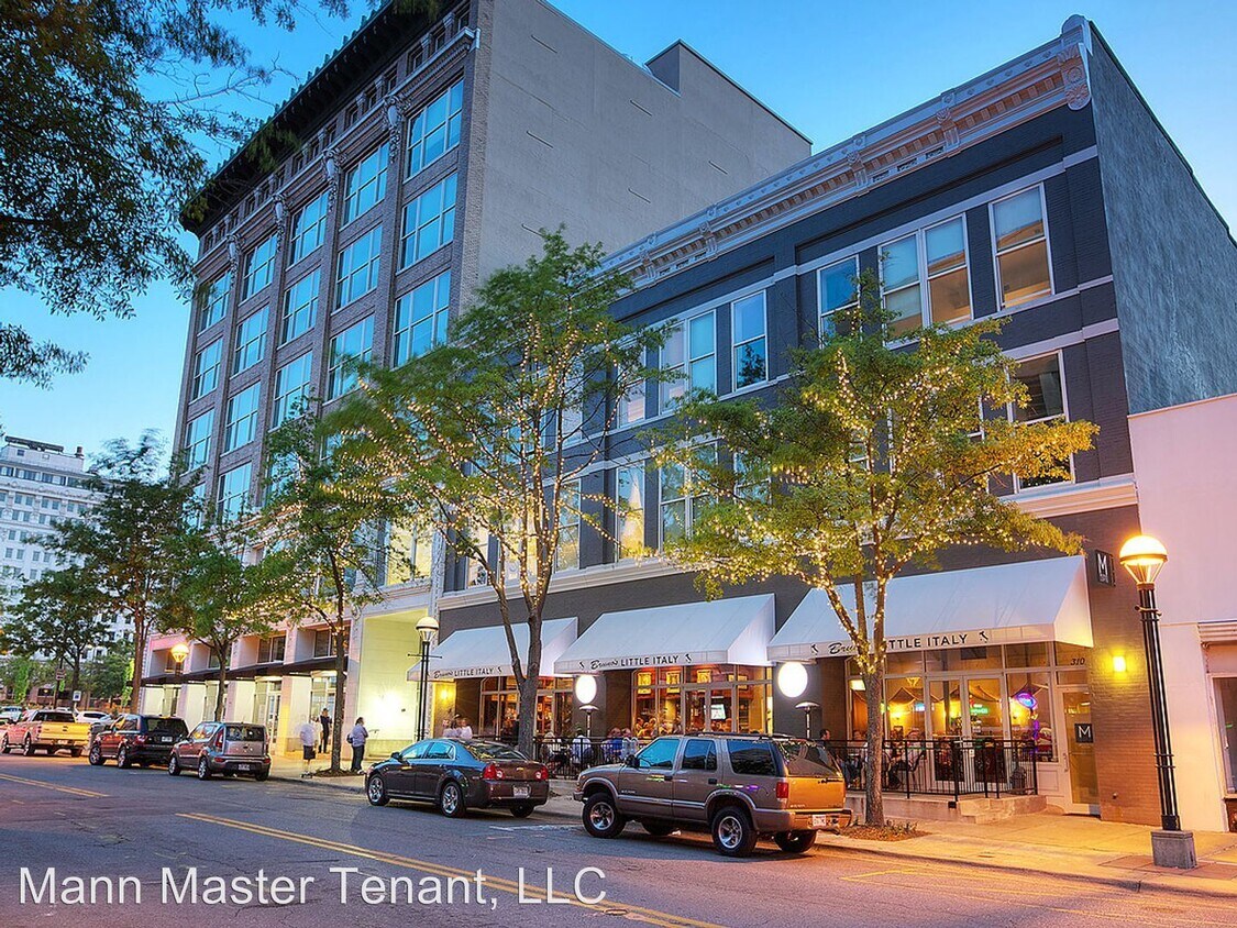 Primary Photo - 322 Main St