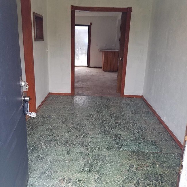 Foto del edificio - 3309 SW 27th St