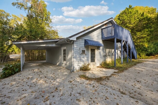 Building Photo - 1247 Wooten Dr