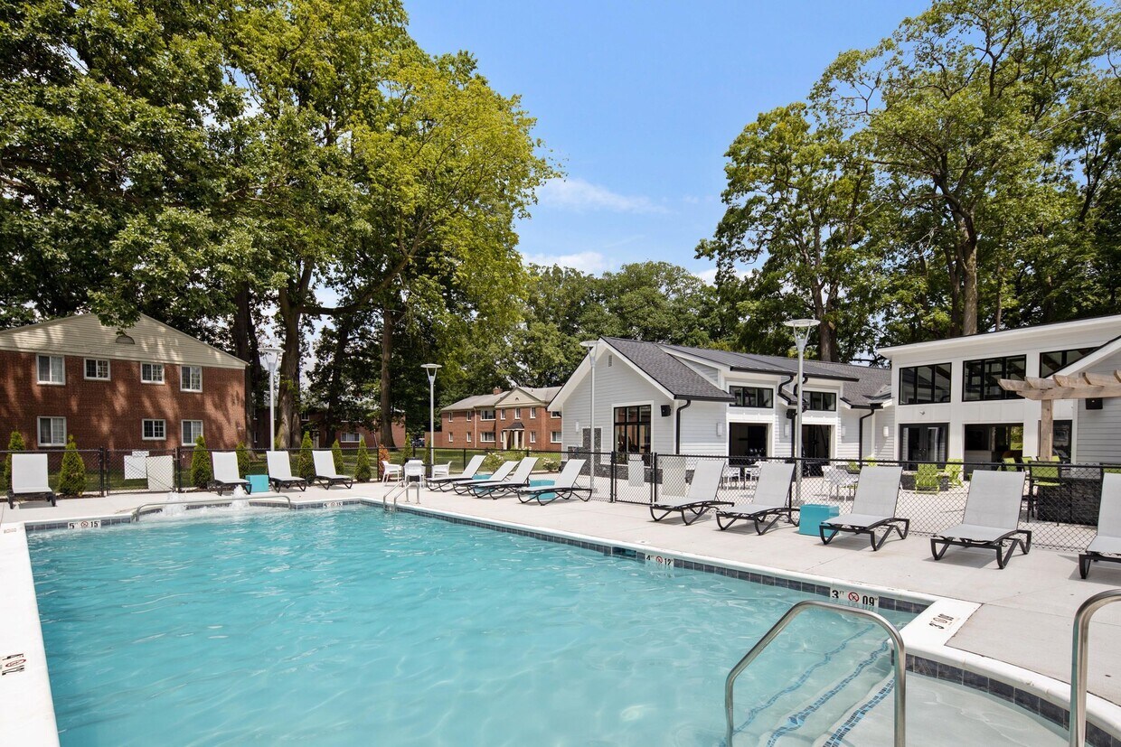 The Flats at Douglas Apartments Toledo, OH