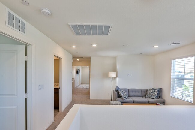 Building Photo - 2465 Bellinzona Pl, 89044