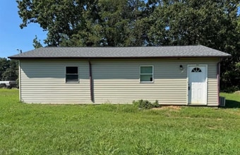3218 28th Ave Dr NE