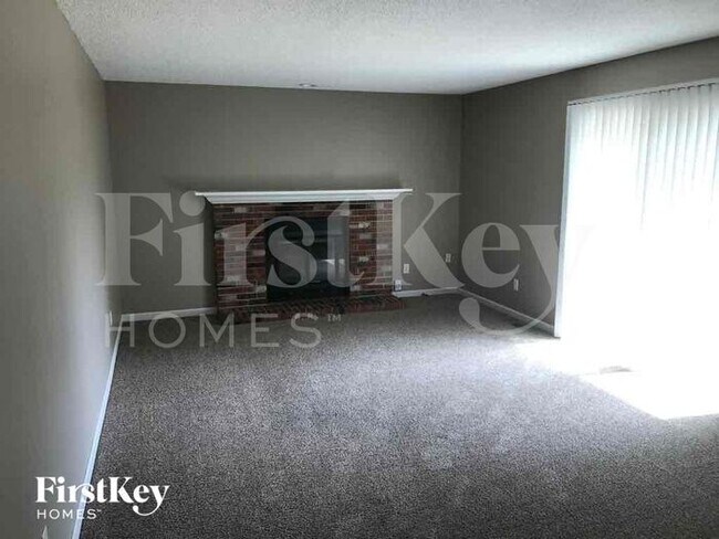 Foto del edificio - 2050 Riverwood Trails Dr