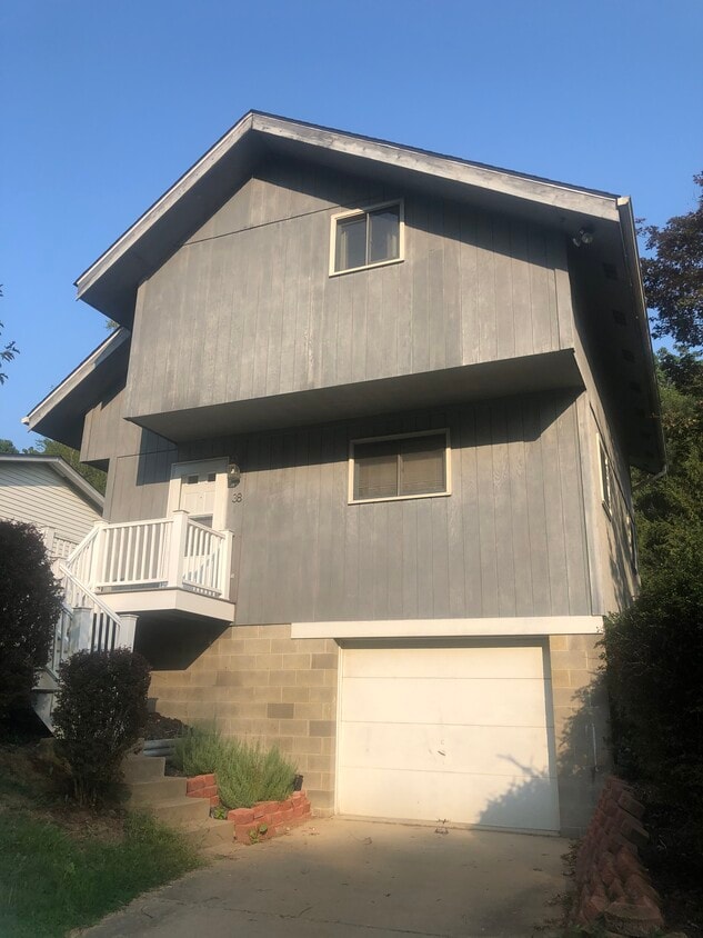 Primary Photo - 38 Baytree Dr