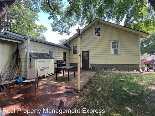 Foto del edificio - 4 br, 1.5 bath House - 1300 W 13th Street
