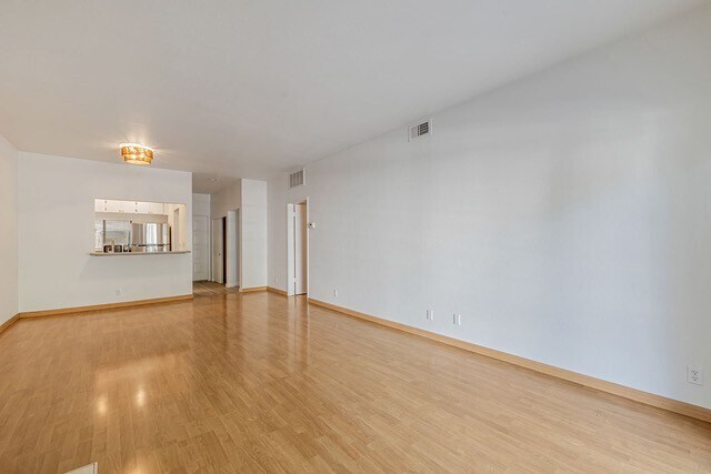 Foto del edificio - 4685 Albany Cir