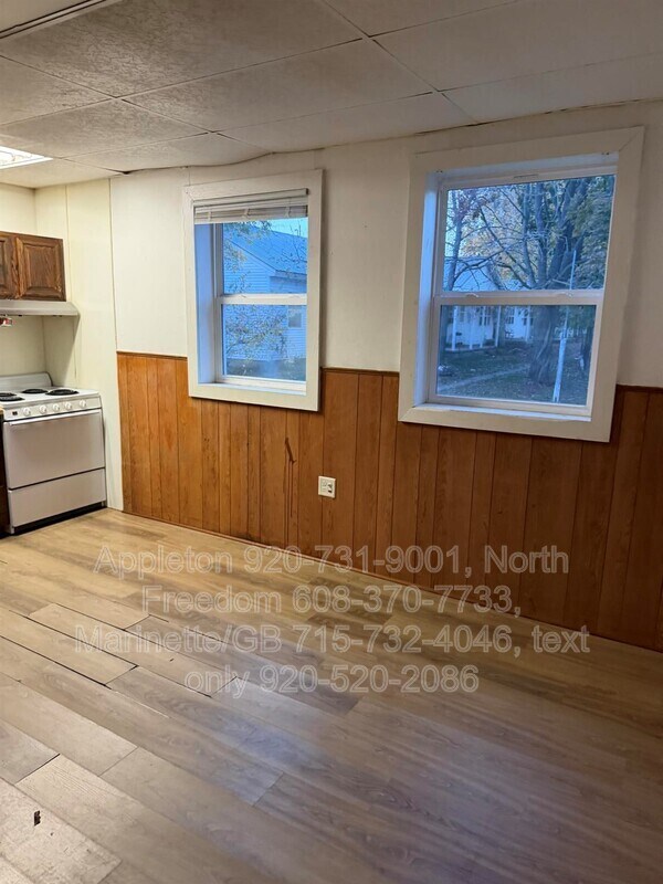 Building Photo - S7559 US 12 D5