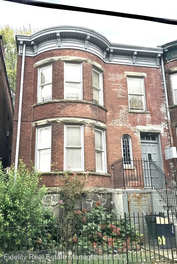 101 Renwick St, Newburgh, NY 12550 Condo for Rent in Newburgh, NY