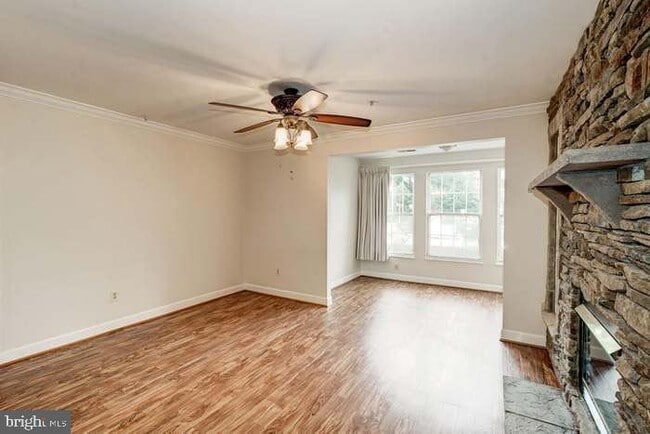 Building Photo - 8303 Bluebird Way