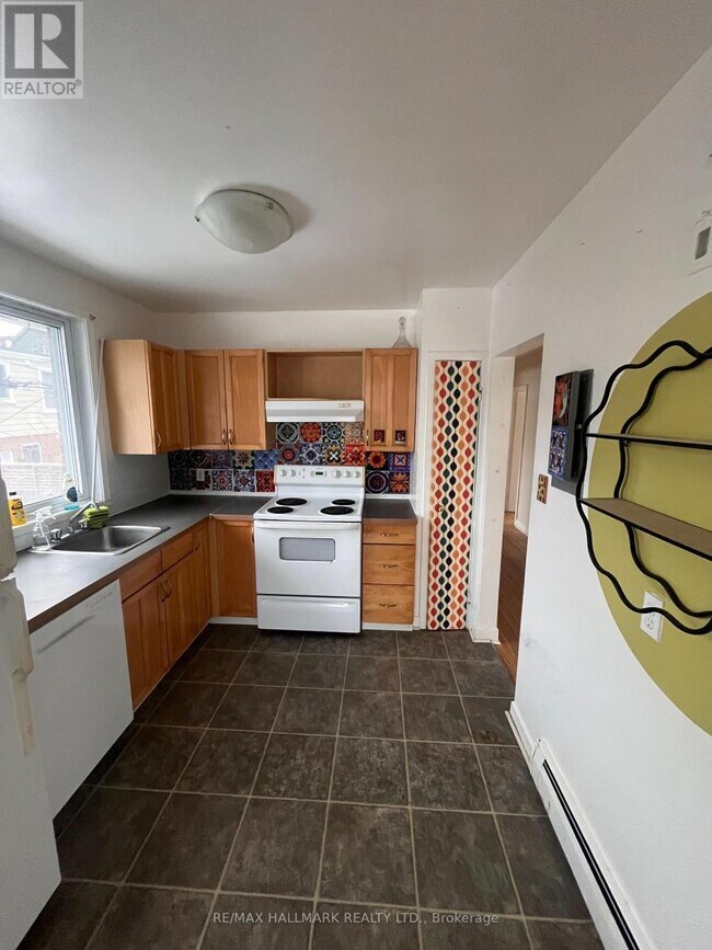 Photo du bâtiment - 2 Bellhaven Rd