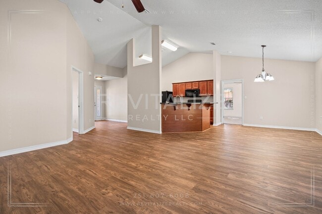 Building Photo - Beautiful 4-Bed 2-Bath Home on Corner Lot in Gated Community