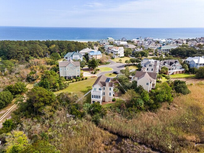 Building Photo - 64 Tradewind Ct