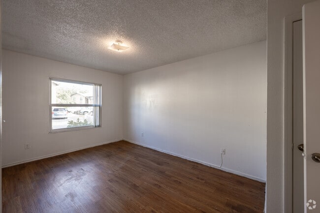2BR, 2BA - 1,028SF - Primary Bedroom - Timber Sound 1