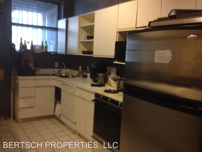 Foto del edificio - 819-821 W Sunnyside Ave