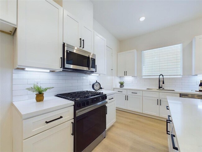 Foto del edificio - 3846 Seabrook St