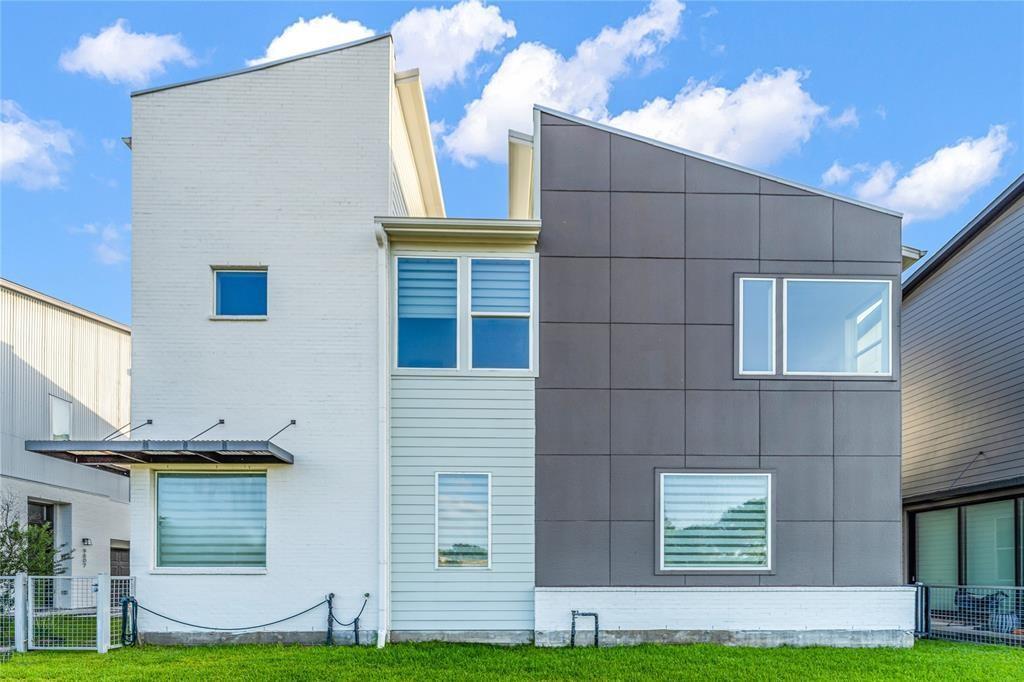 Foto principal - 9805 Mocking Bird Hill Ln