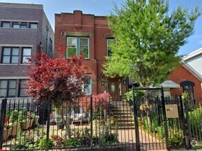 Building Photo - 2427 W Arthington St