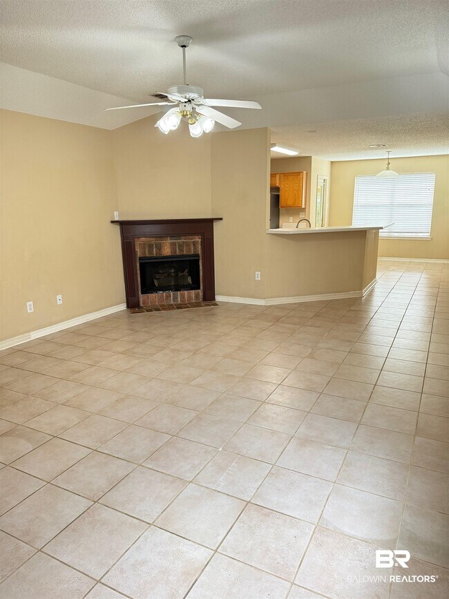 Foto del edificio - 406 Belle Chase Ct N