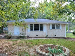 Building Photo - 117 Martha St