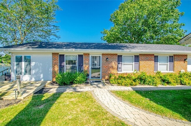 Building Photo - 695 Lakengren Dr