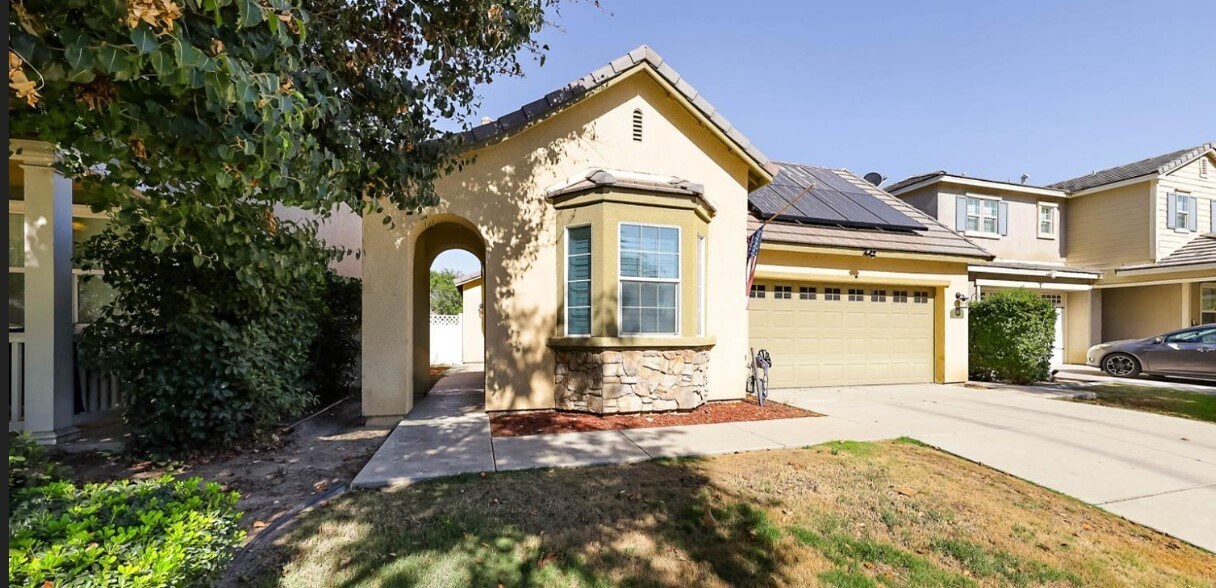 406 Spirea St, Bakersfield, CA 93314 House Rental in Bakersfield, CA