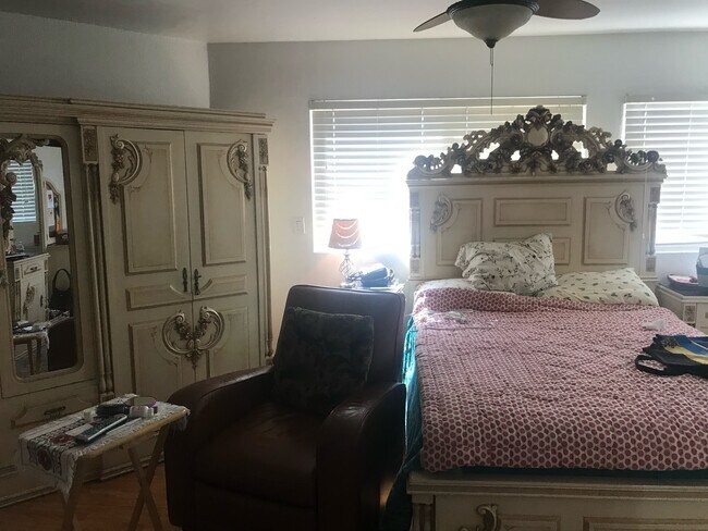 Foto del edificio - 2201 Saint Louis Ave