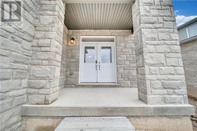 Photo du bâtiment - 7871 Seabiscuit Dr