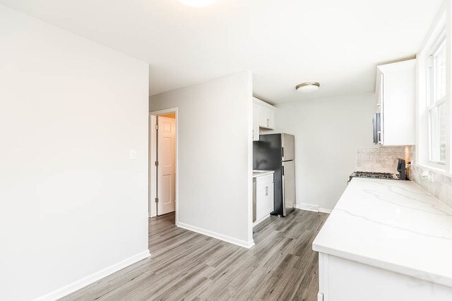 Foto del edificio - 1327 Highland Dr