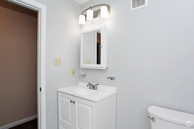 Bathroom - Pennsbury Court Apartments