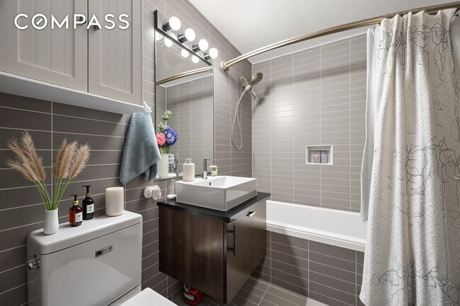 Building Photo - 150 Myrtle Ave