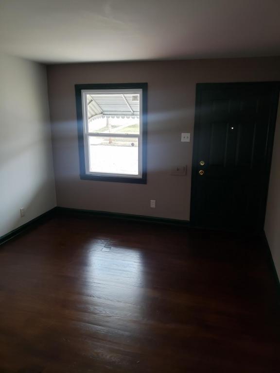 Foto del edificio - 6133 Lillian Ave