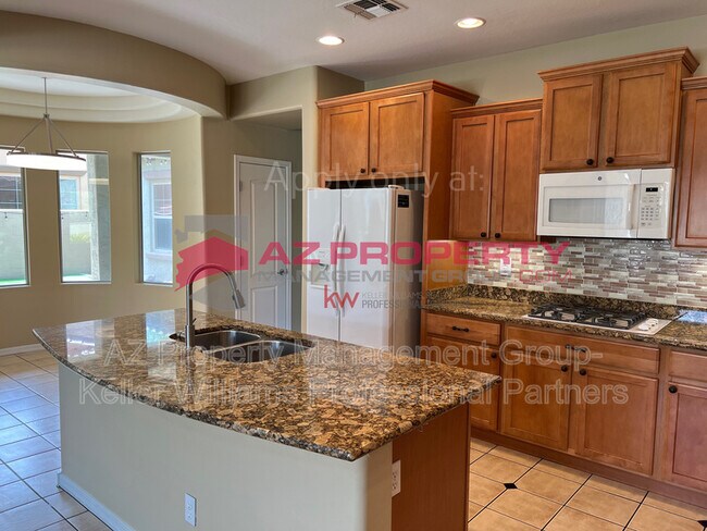Foto del edificio - 20869 W Court St