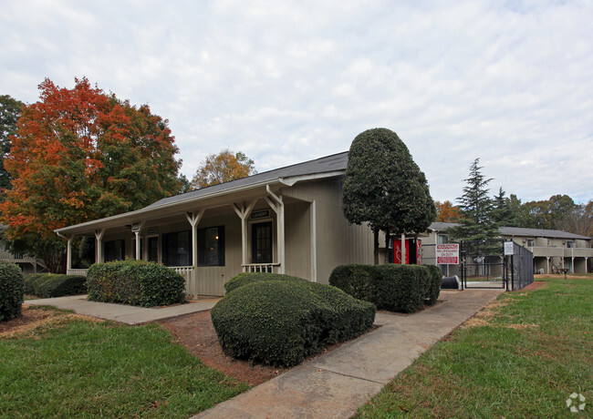 Foto del edificio - Northwood Apartment Homes