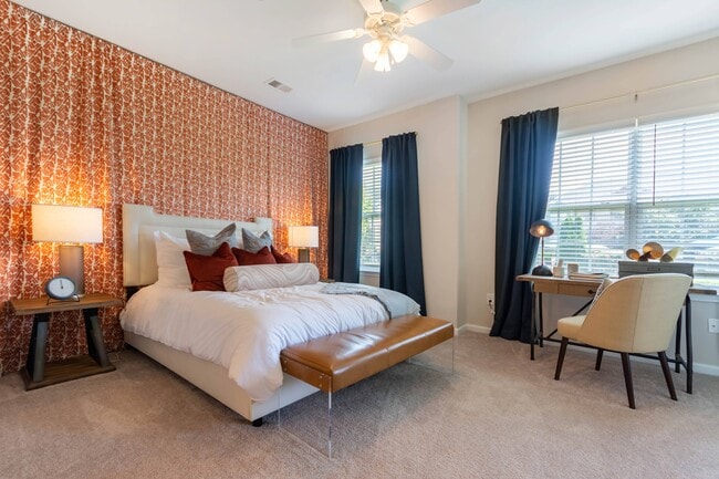 Building Photo - Hawthorne at Horse Pen Creek