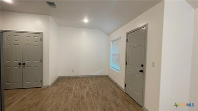 Building Photo - 2412 Duntov Dr