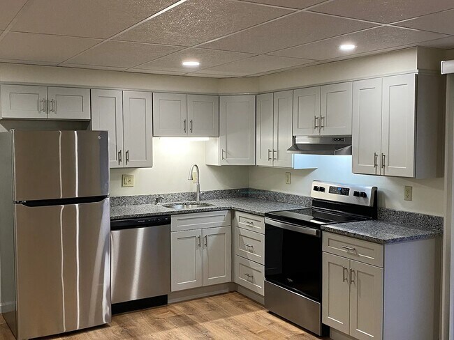 Foto del edificio - Floral Gardens Apartments