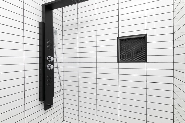 Foto del edificio - 3033 W Diamond St