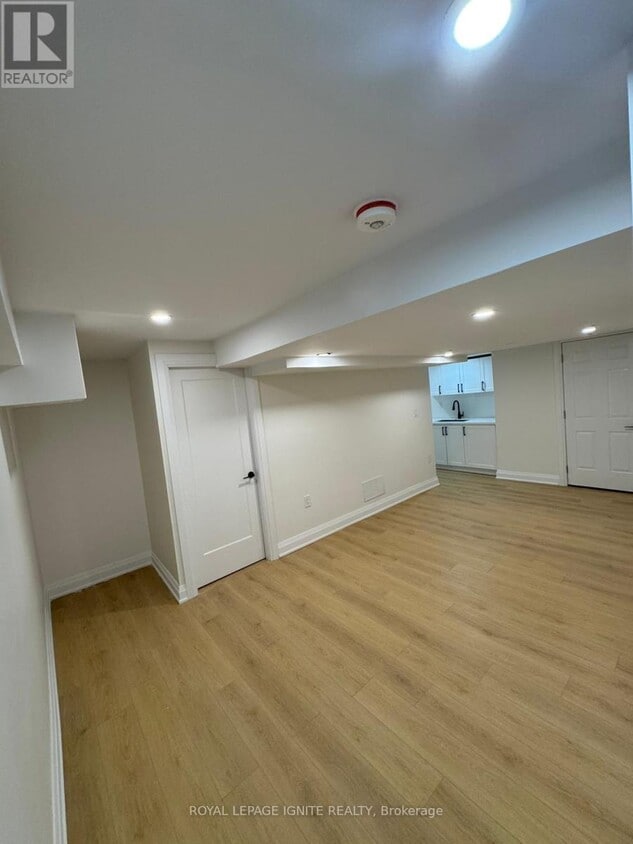 Building Photo - 50 Mill Ln