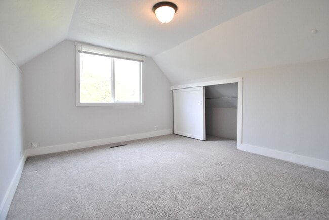 Building Photo - 24 S 300 E