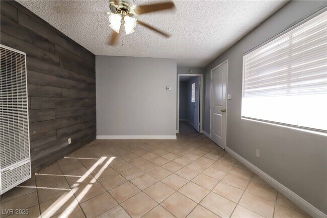 Foto del edificio - 307 Regina Way