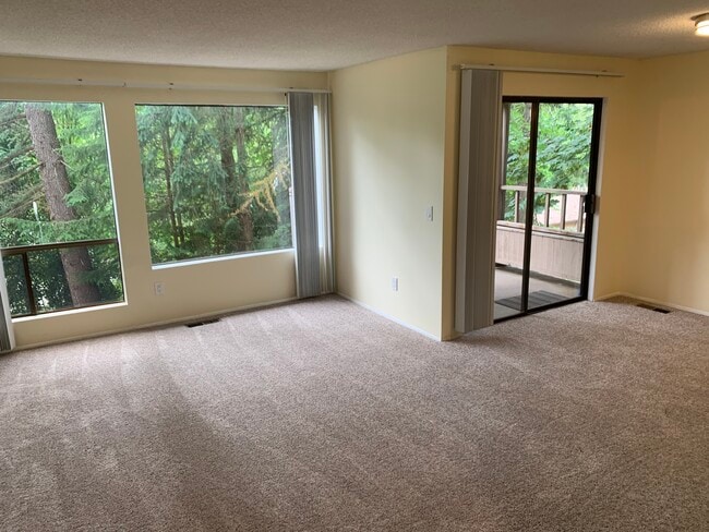Livingroom - 19124 61st Place NE