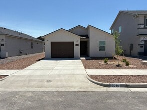 Building Photo - 5040 Andrew Jorel Dr